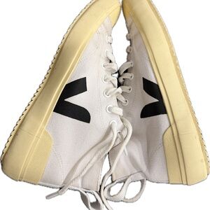 Veja Nova Canvas Navy V Butter Soles